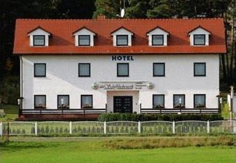 Hotel Am Schiffshebewerk Niederfinow Exterior photo